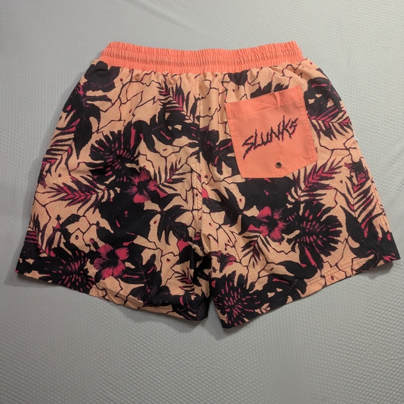 Sold - Picture 4 of 10